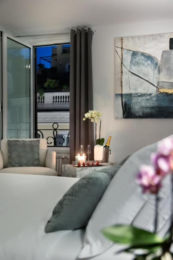 Fellini Design Pensionat 2*